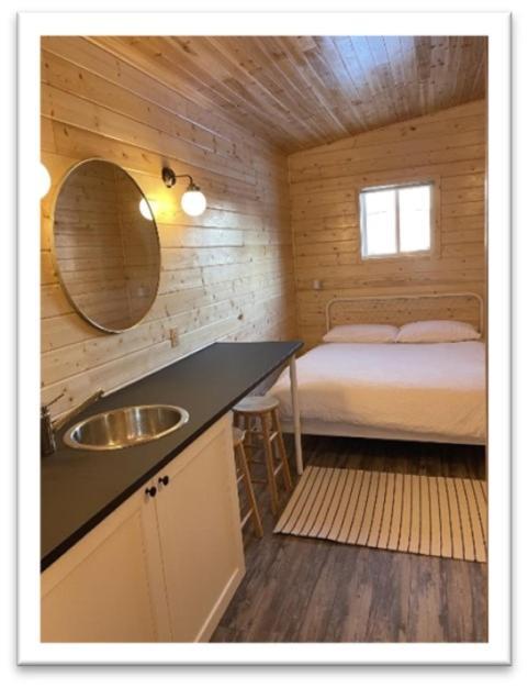 Our Cabin Bed&Breakfast Yellowknife Exterior foto